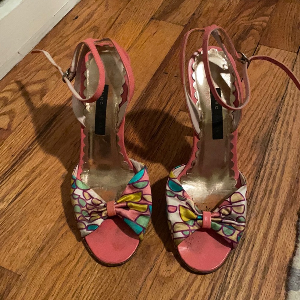 Marc Jacobs pink leather heel